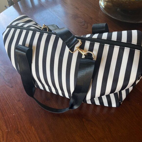 Alice + Olivia Duffle Bag In Positano Stripe - New‎ without tags - Picture 1 of 8